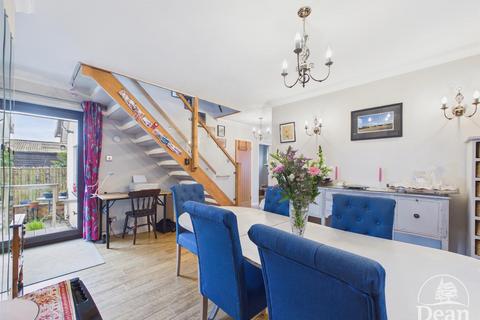 3 bedroom detached house for sale, Cross Farm Close, Lydney GL15