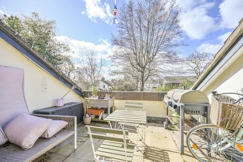 1 bedroom flat to rent, Cherry Close, Walthamstow Village, Walthamstow, London, E17