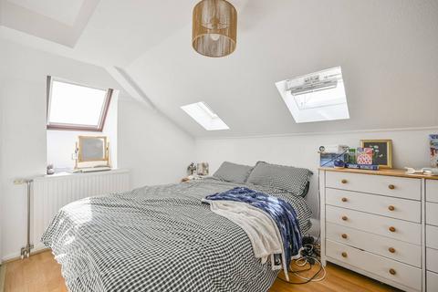 1 bedroom flat to rent, Cherry Close, Walthamstow Village, Walthamstow, London, E17