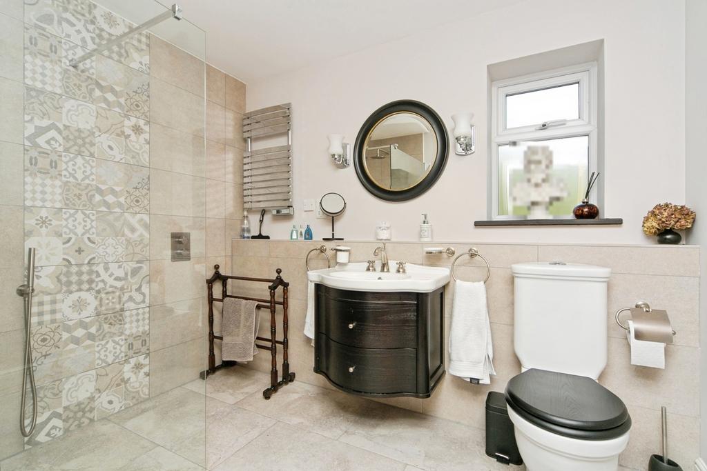 Ensuite