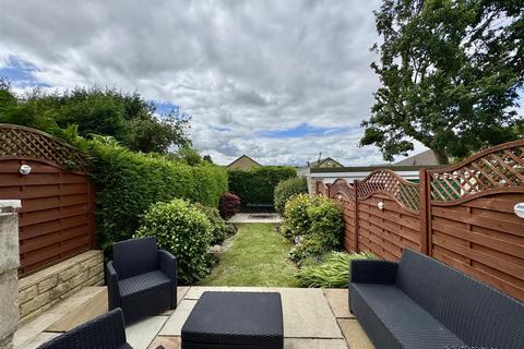 3 bedroom semi-detached house for sale, Chaucer Close, Honley, Holmfirth, HD9 6EN