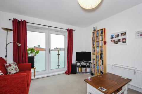 2 bedroom apartment to rent, Buckingham Park,  Aylesbury,  HP19