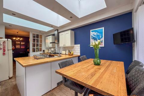 undefined, Mill Gate, Newark NG24