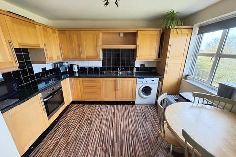 2 bedroom flat to rent, The Brambles, Limes Park Road, PE27