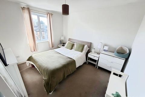2 bedroom flat to rent, The Brambles, Limes Park Road, PE27