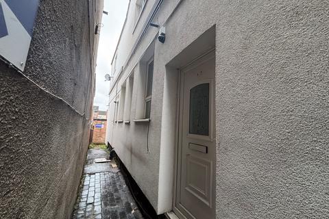 2 bedroom apartment to rent, Newhampton Road West, WOLVERHAMPTON