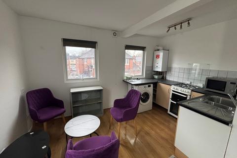2 bedroom apartment to rent, Newhampton Road West, WOLVERHAMPTON