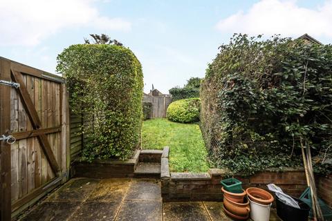 undefined, Fitzjohn Close, Surrey GU4