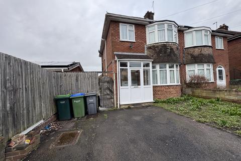3 bedroom semi-detached house to rent, William Road, Smethwick, West Midlands, B67