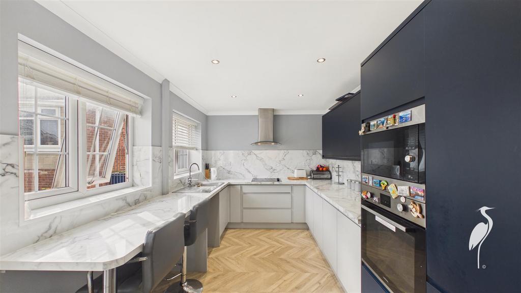 Breakfasting Kitchen