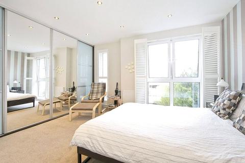 undefined, Hertford Road, London, N1