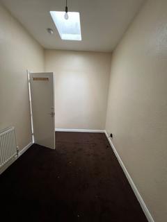 2 bedroom flat to rent, Plashet Road, London E13
