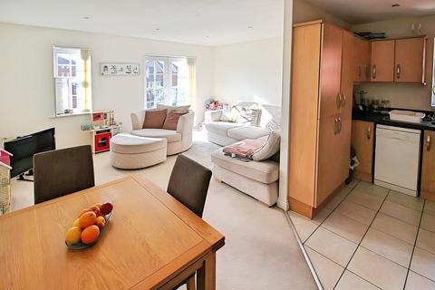 2 bedroom apartment to rent, Birkby Close, Hamilton, Leicester LE5