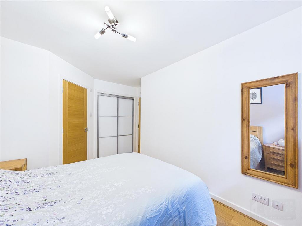 5 Ski Road Cottages