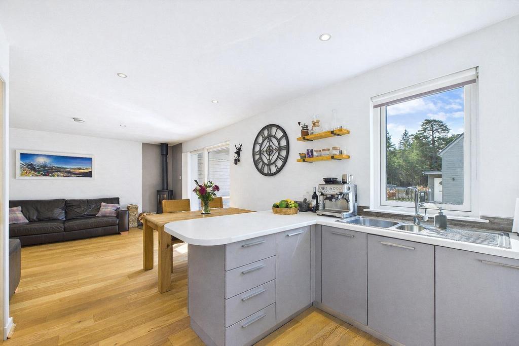 5 Ski Road Cottages