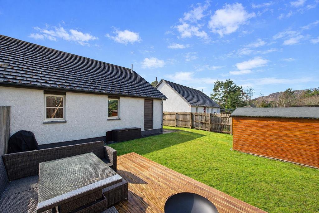 5 Ski Road Cottages