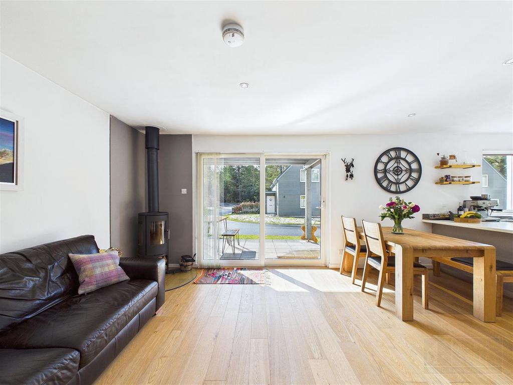 5 Ski Road Cottages