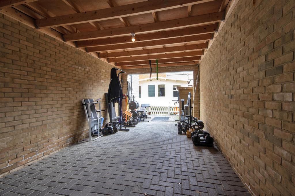 Car Port