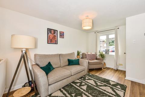 undefined, York Close, Petersfield, Hampshire, GU32