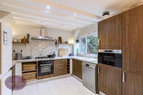 4 bedroom terraced house for sale, Queens Road South, Eastwood, Nottingham, NG16