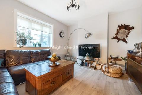 High Street, Southgate, London, N14