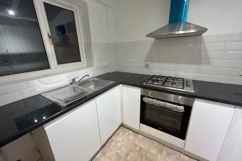 3 bedroom house to rent, Mornington Crescent, Nottingham, NG16