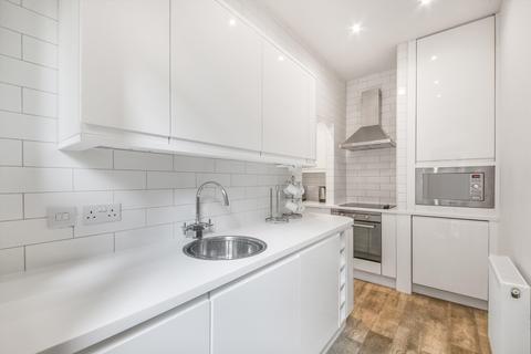 2 bedroom flat to rent, Craven Hill, London, W2.