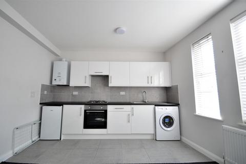 1 bedroom flat to rent, High Street, Beckenham BR3