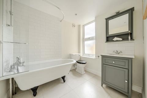 undefined, Willoughby Road, Kingston Upon Thames, KT2
