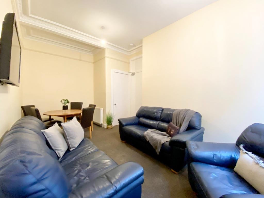 Lounge 2