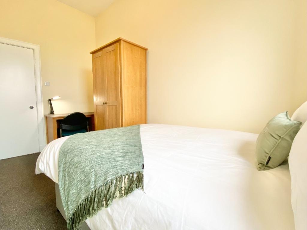 4th bedroom 2