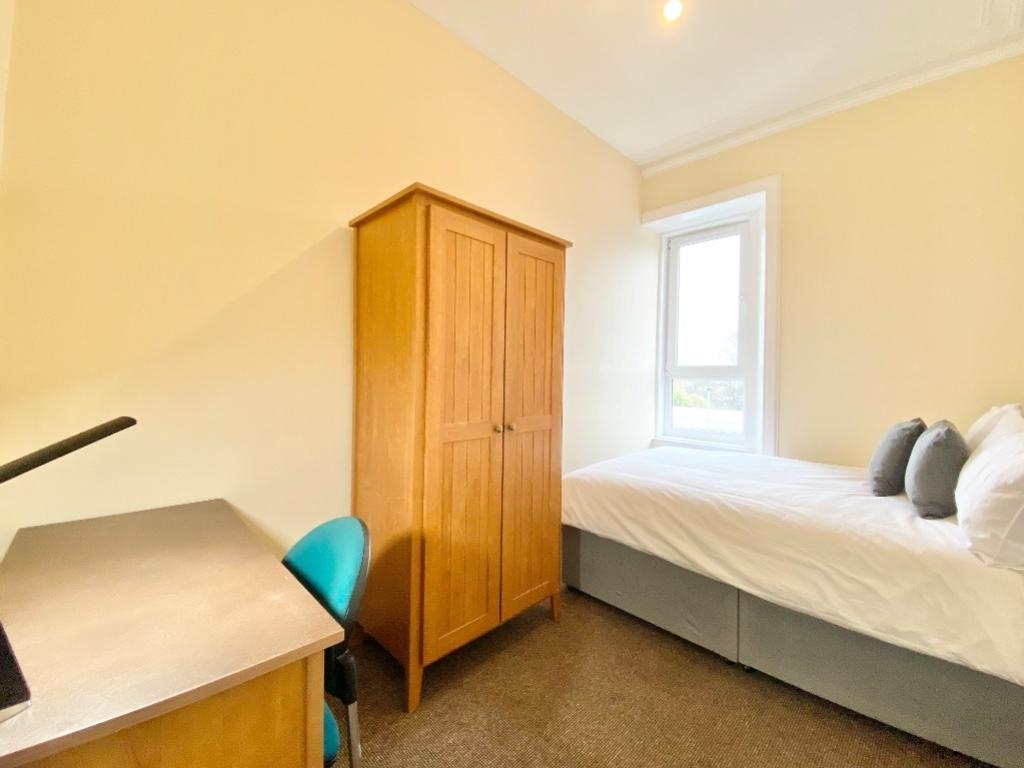 5th bedroom 3