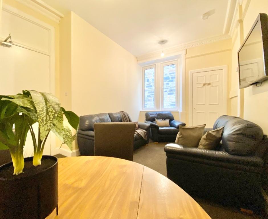Lounge 1