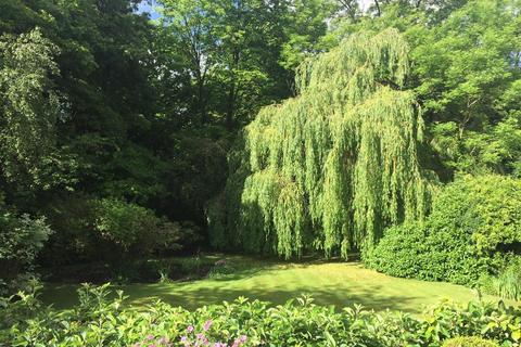 undefined, Folkington Corner, Woodside Park