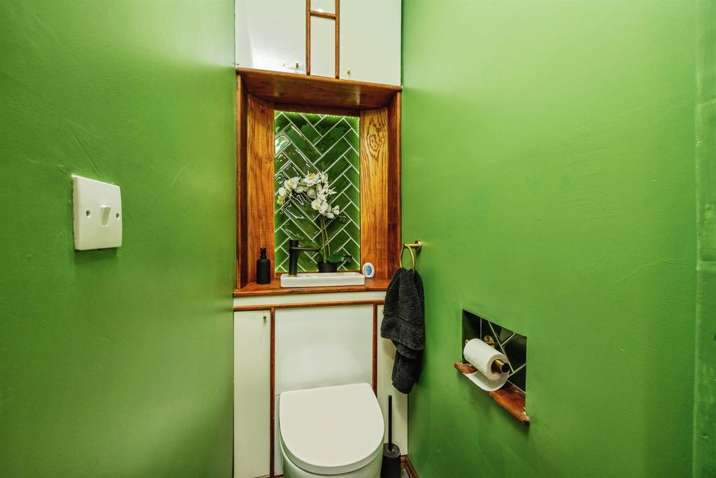 Cloakroom Wc