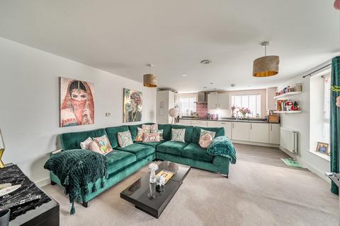 2 bedroom apartment for sale, Bridge Road East, Welwyn Garden City, Hertfordshire