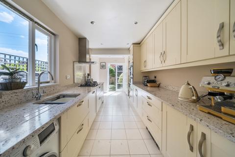undefined, St. Leonards Avenue, Windsor, SL4