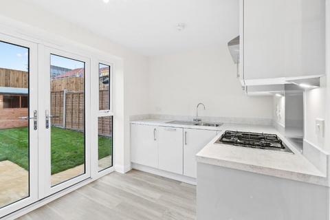 2 bedroom semi-detached house to rent, Humprey Way, Rackheath, NORWICH