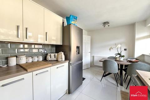 undefined, Edale Close, Irlam, M44