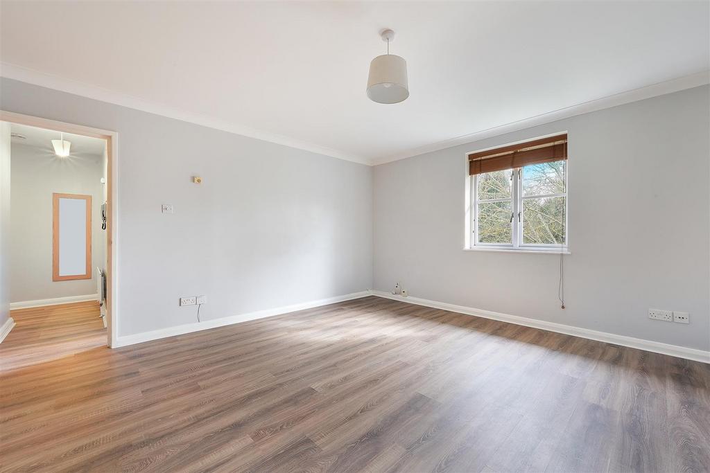 KINGSWOOD DRIVE, 34, FLAT 11- (10).jpg