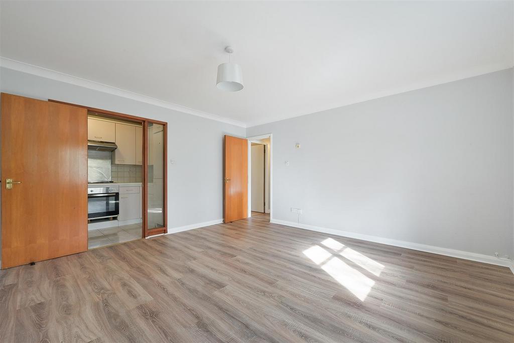 KINGSWOOD DRIVE, 34, FLAT 11- (11).jpg