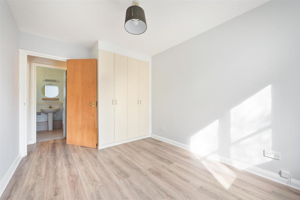 KINGSWOOD DRIVE, 34, FLAT 11- (14).jpg