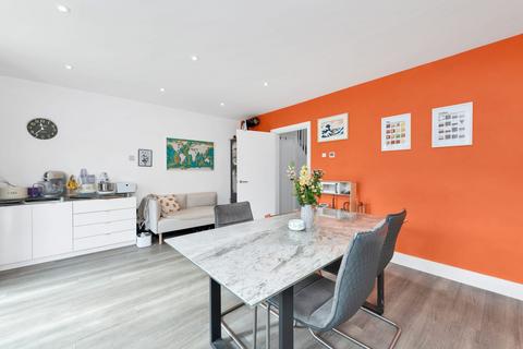 undefined, Harvester Close, Royston SG8