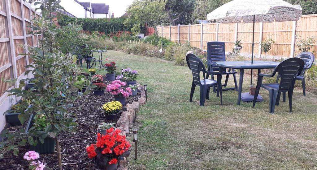 Garden 1.jpg