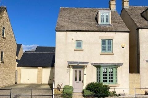 Gardner Way, Cirencester, GL7