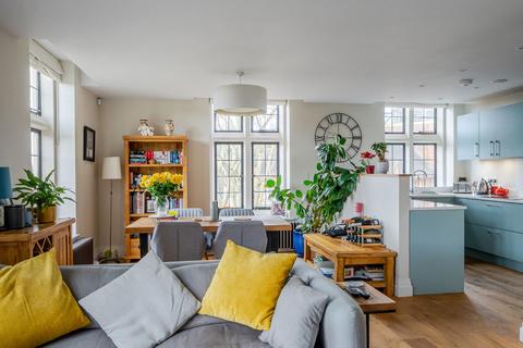 2 bedroom apartment for sale, Kings Drive, Midhurst, GU29