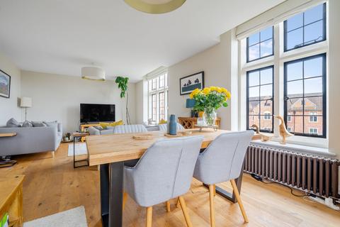 2 bedroom apartment for sale, Kings Drive, Midhurst, GU29
