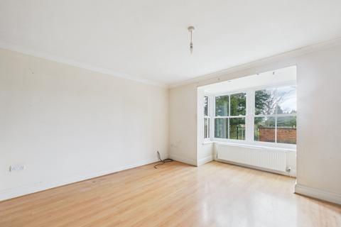 2 bedroom flat for sale, Marton Road, Bridlington, YO16 7AQ