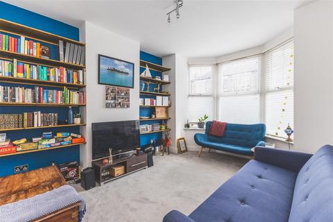 2 bedroom terraced house to rent, Leopold Road, East Finchley, N2