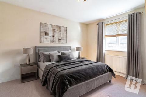 3 bedroom end of terrace house for sale, Ullswater Way, Hornchurch, RM12